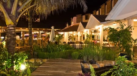 Colonial Garden buffet spread